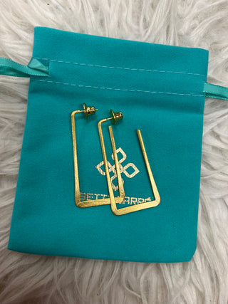 Betty Carre Sheba Long Rectangular Hoops