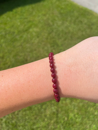 Stacker Stretch Bracelet - Garnet