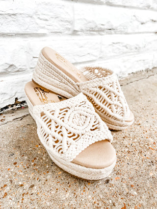 Eureka Macrame Slides