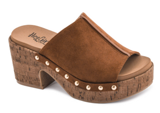 Corky's Gaslight Chestnut Wedges