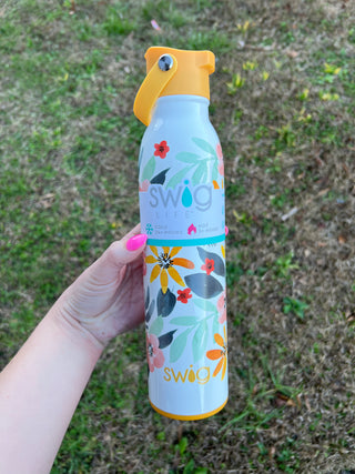 Honey Meadow Swig Flip + Sip Bottle